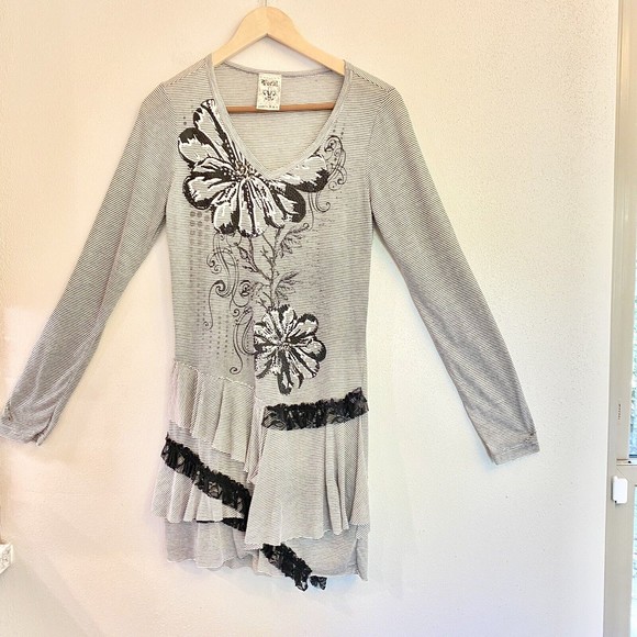 Vocal Tops - VOCAL Womens Rhinestone FLORAL BLING SHIRT USA Long Sleeve - HI LO HEM